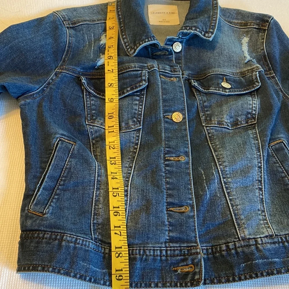 Woman’s Celebrity Pink Denim Distressed Jacket Size XS Dark Wash - Picture 9 of 12